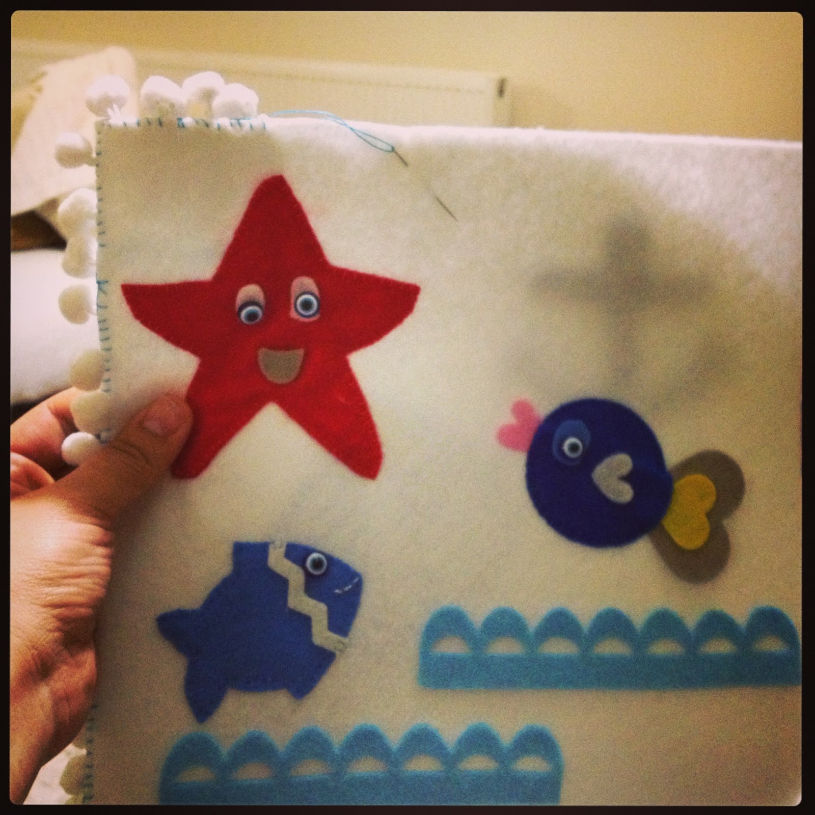 Keçe, özel tasarım bebek kıyafet ve aksesuarları ve dahası